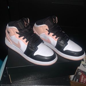 Arctic orange air Jordan One mid